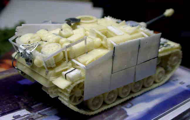 ドラゴンズクラウン ティキ　レジンキャストキット　耳式 StuG021.JPG